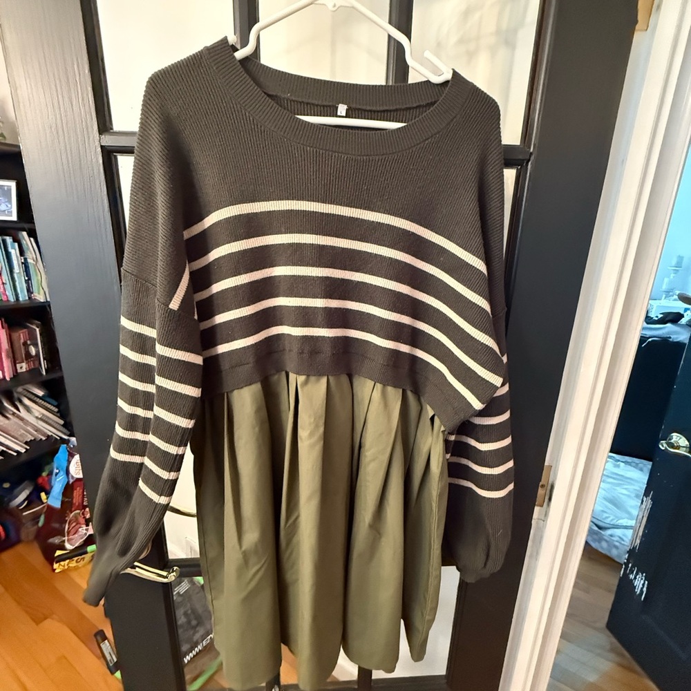 Striped Sweater Dress in Olive women’s large